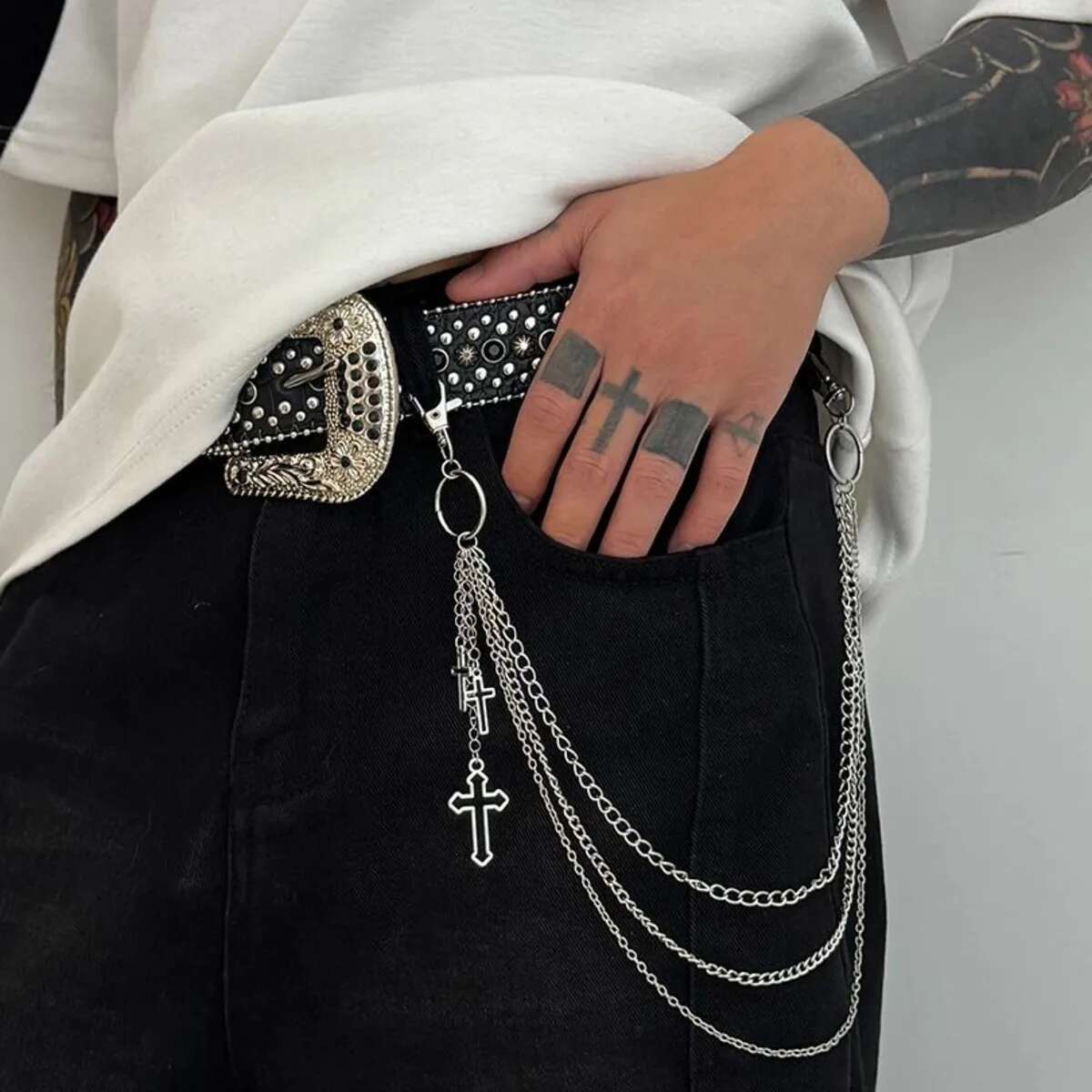 Ingemark Trendy Creative Cross - Body Jewelry For Men のレビューと価格