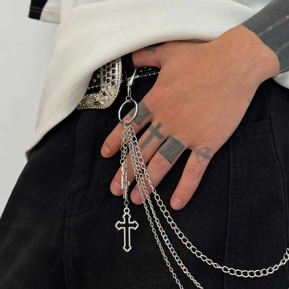 Ingemark Trendy Creative Cross - Body Jewelry For Men のレビューと価格