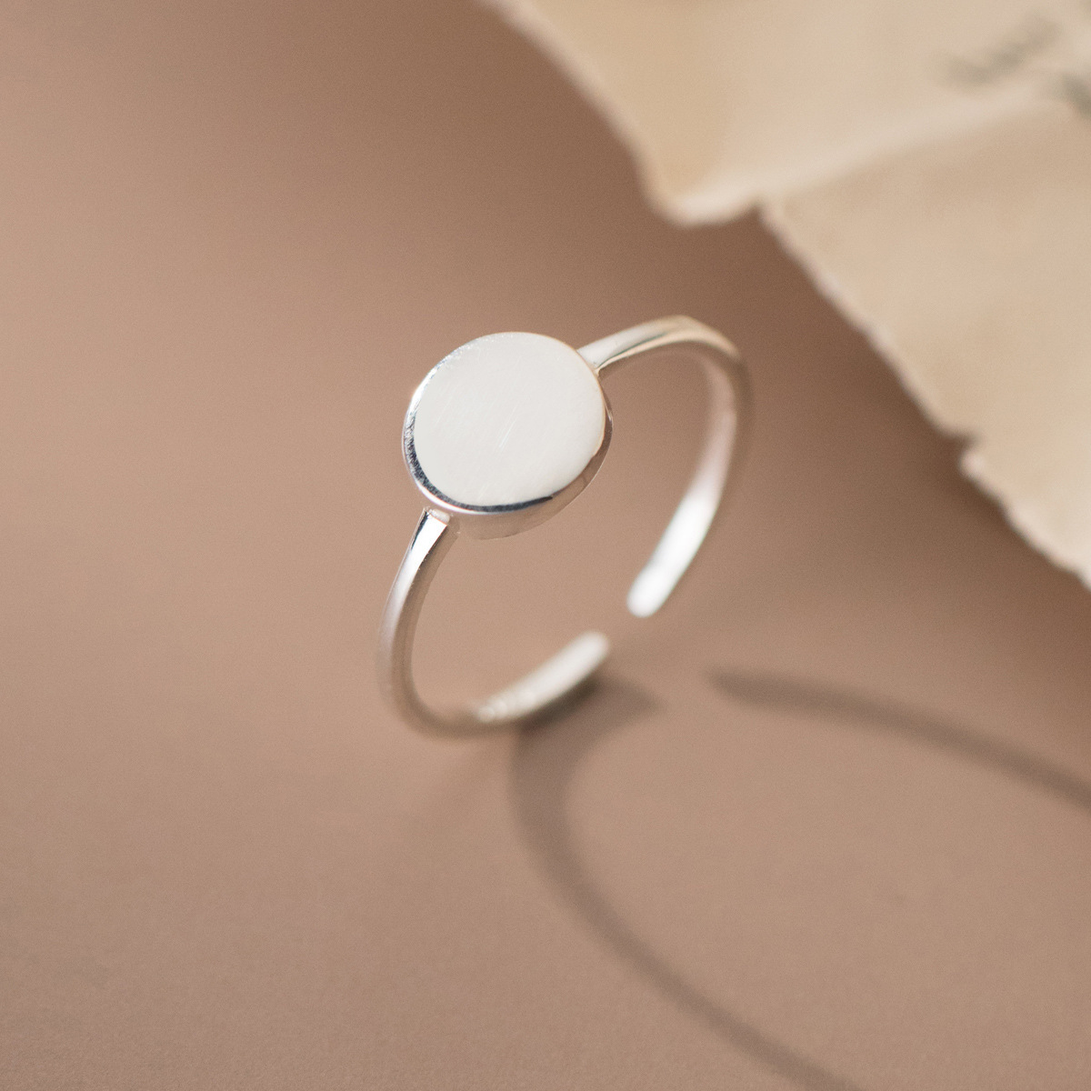 925 Sterling Silver Smooth Sur - Body Jewelry Wholesale のレビューと価格