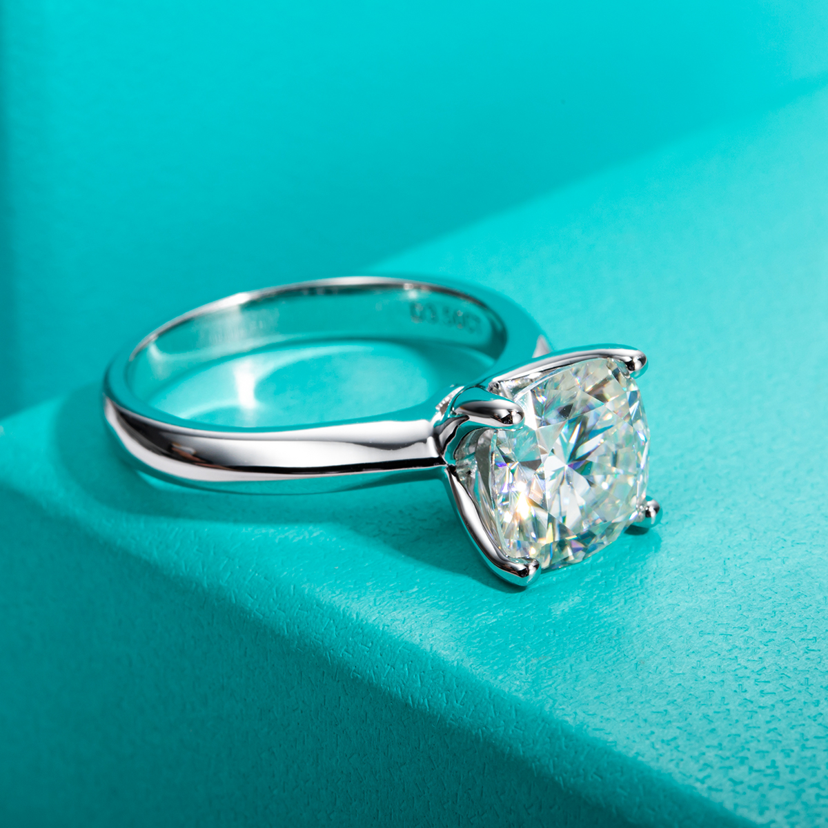 AnuJewel 3.5ct D Color Cushion - Body Jewelry Wholesale のレビューと価格